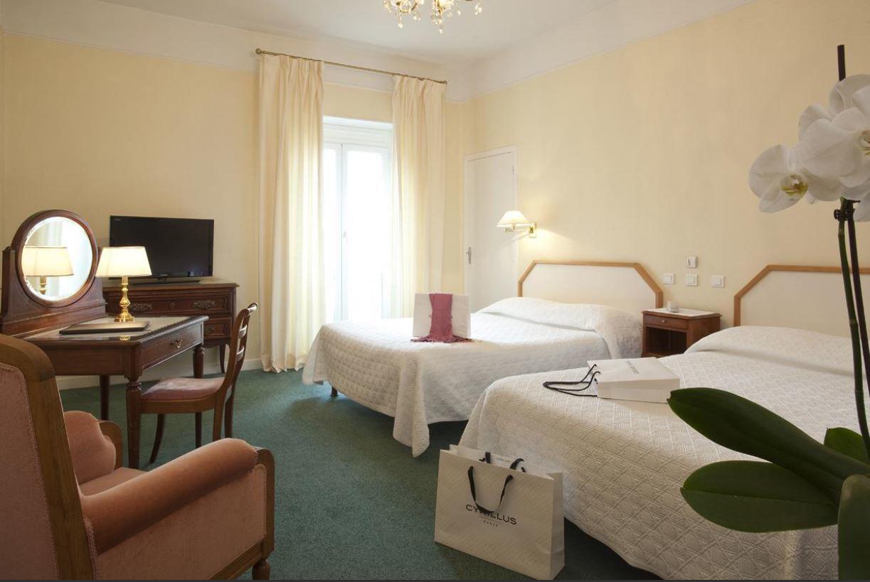 Logis Hotel Royal Saint-Mart Royat Εξωτερικό φωτογραφία