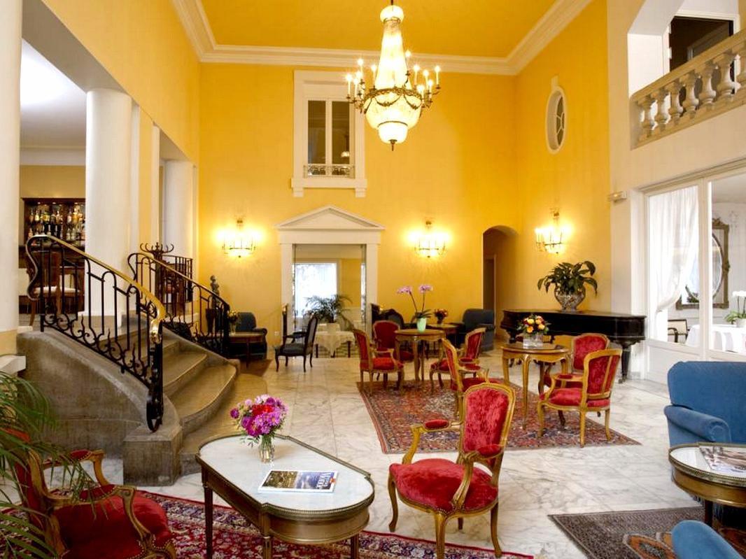 Logis Hotel Royal Saint-Mart Royat Εξωτερικό φωτογραφία