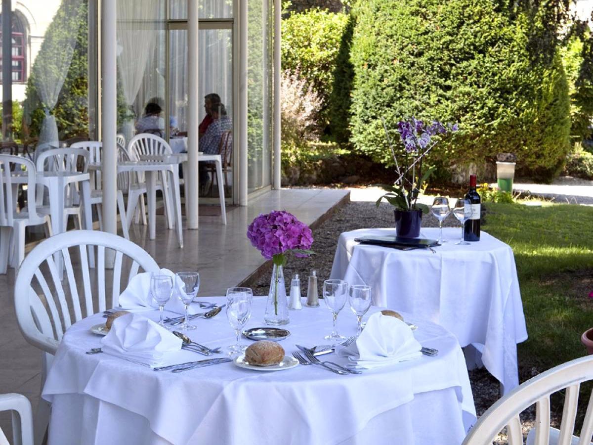 Logis Hotel Royal Saint-Mart Royat Εξωτερικό φωτογραφία