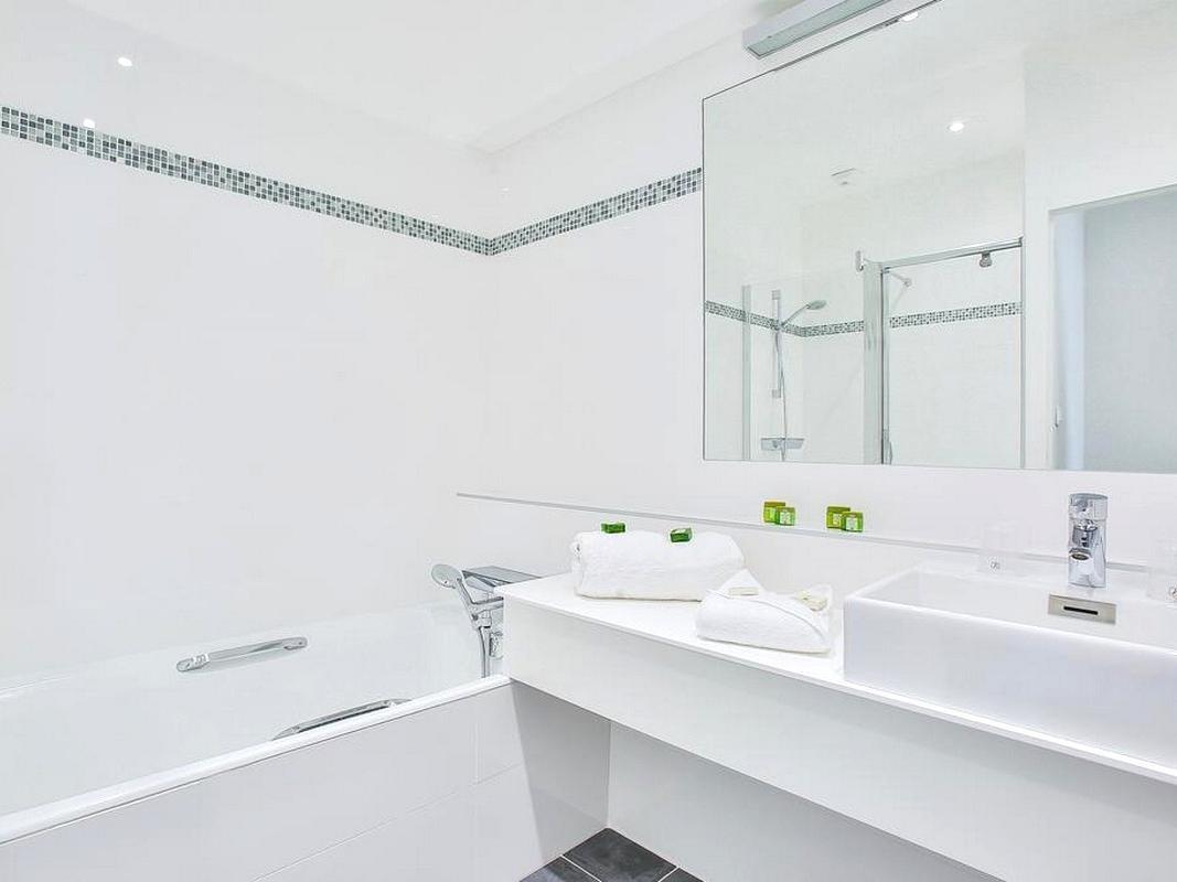 Logis Hotel Royal Saint-Mart Royat Εξωτερικό φωτογραφία