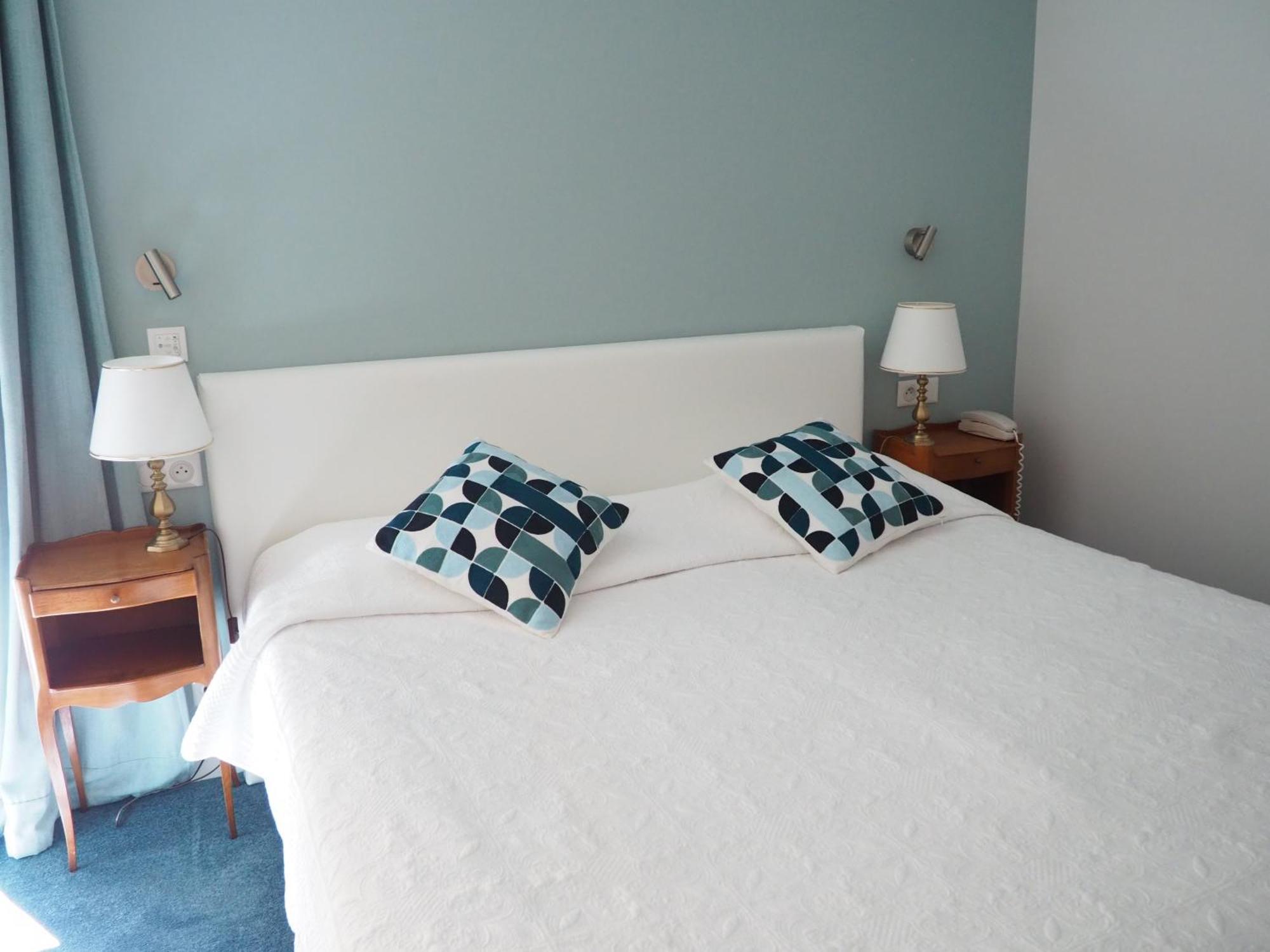 Logis Hotel Royal Saint-Mart Royat Εξωτερικό φωτογραφία