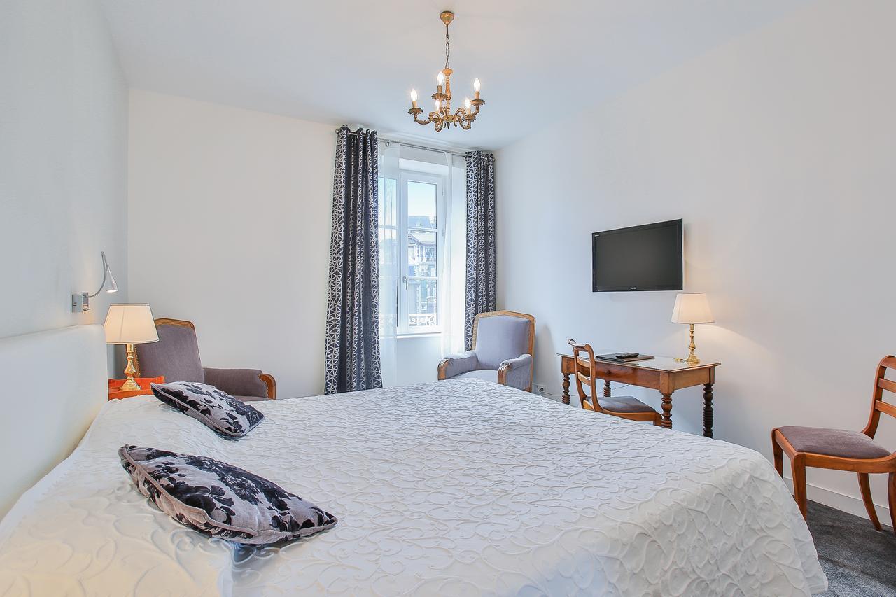Logis Hotel Royal Saint-Mart Royat Εξωτερικό φωτογραφία